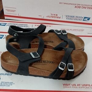 Birkenstock Women Black Sandals Size 39/8